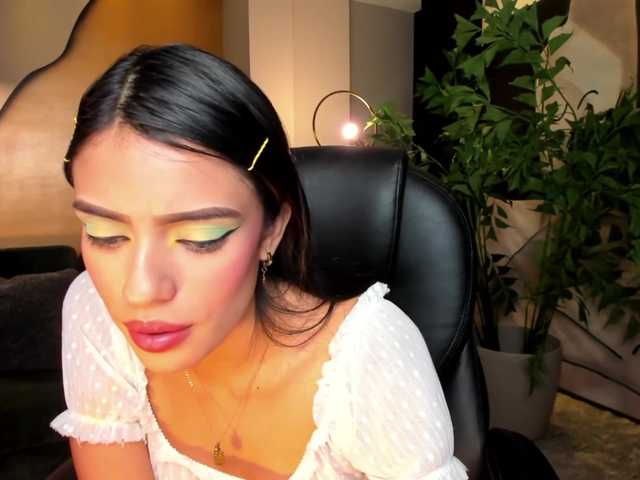 Live sex webcam photo for MayaRivera #252138012