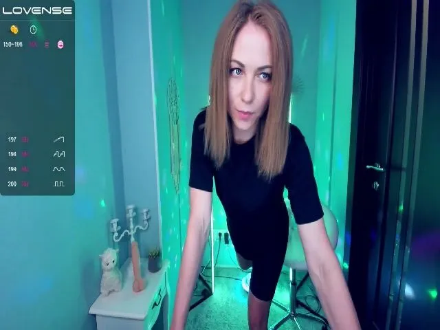 Live sex webcam photo for LilFluffyDuck #263230317