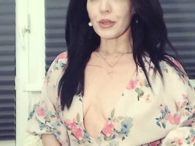 Live sex webcam photo for Drakulaura1 #240886128