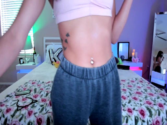 Live sex webcam photo for kaydolll #260952732