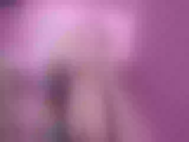 Live sex webcam photo for PtiMermaid #256631611