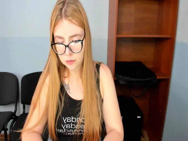 Live sex webcam photo for milafix #252495851