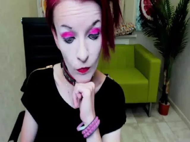 Live sex webcam photo for RubyBlaze #256800157