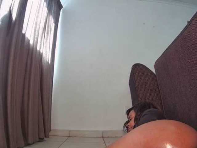 Live sex webcam photo for ebonysupegirl #250277028