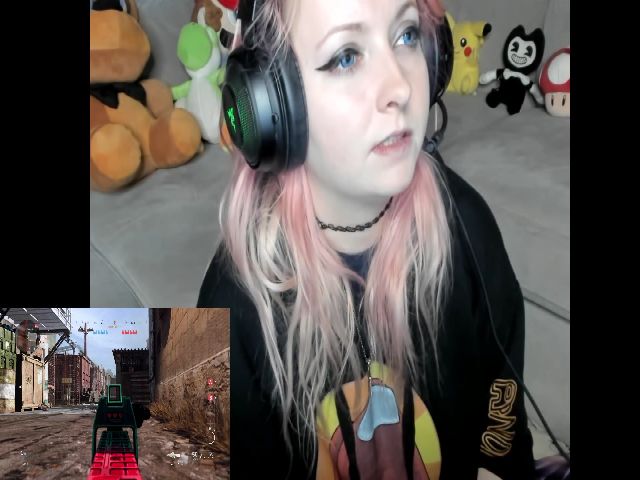 Live sex webcam photo for PrincessBluu #253621578