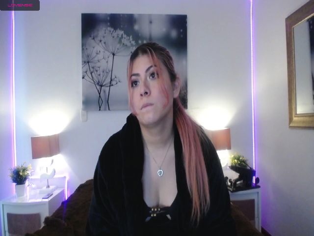 Live sex webcam photo for NicolSaenz #254824120