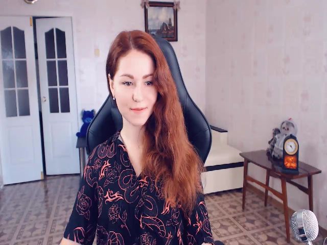 Live sex webcam photo for BettyGinger #253386674