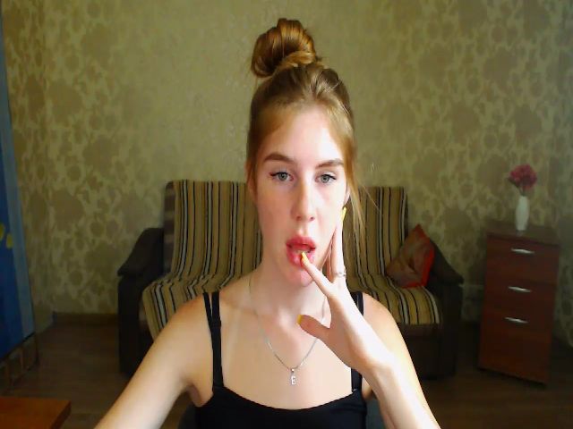 Live sex webcam photo for Vesnyshka #256019369