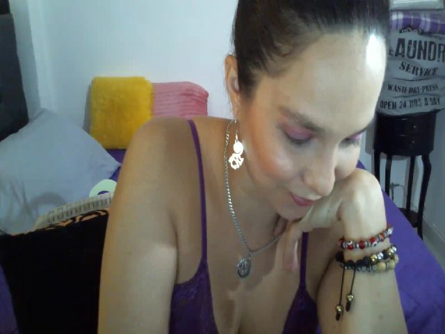 Live sex webcam photo for Sofiahenao #254267920