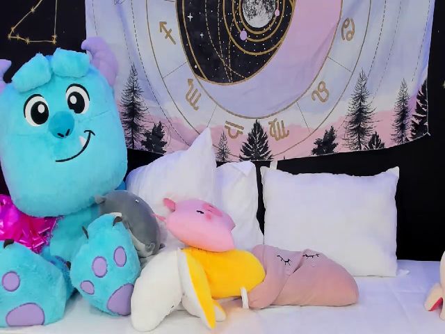 Live sex webcam photo for Candy99Love #262573052