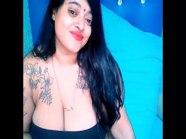 Live sex webcam photo for Sexyval4u #254412359