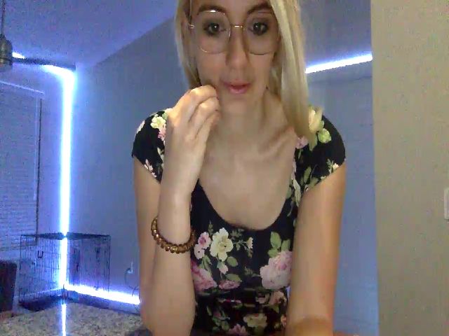 Live sex webcam photo for Sammy_gray #254694851