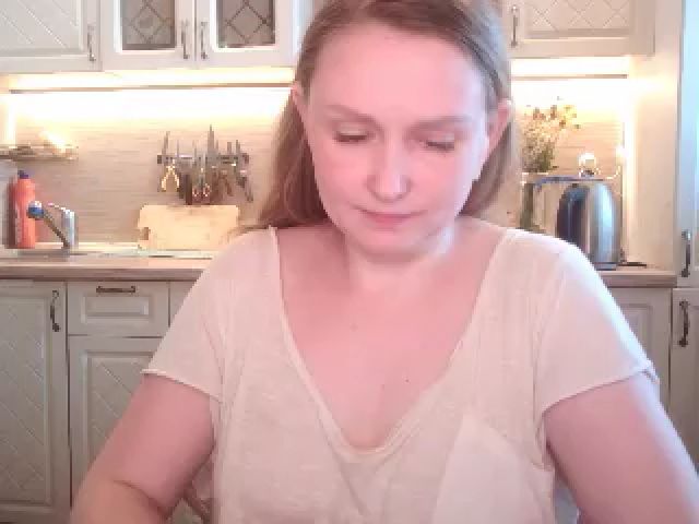 Live sex webcam photo for JaneGrey111 #253739227