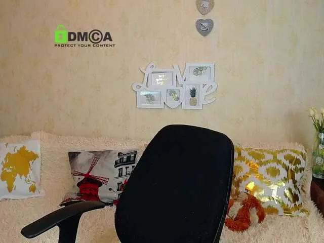 Live sex webcam photo for gloriawoo #241226666