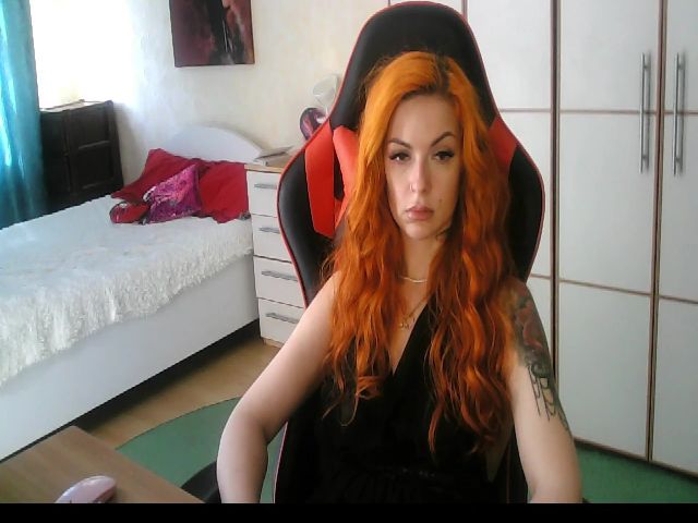 Live sex webcam photo for LuckyStarlet #253047132