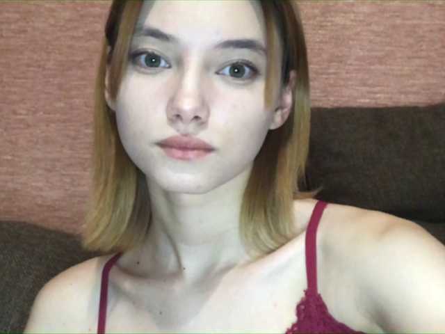 Live sex webcam photo for Sweetgirl-11 #241115113