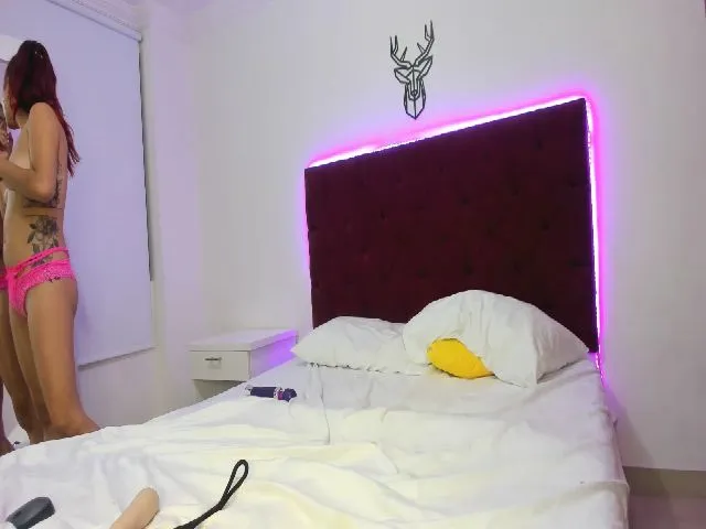 Live sex webcam photo for LittleRed2u #260261709