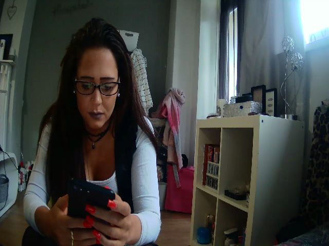 Live sex webcam photo for Saffy30 #257543097