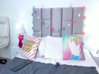 Live sex webcam photo for Mia_thompsons #251669707