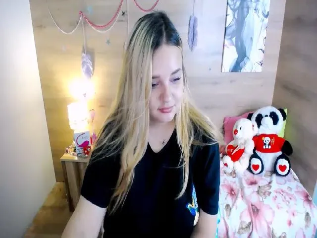 Live sex webcam photo for Cheryl_Sky #262571124