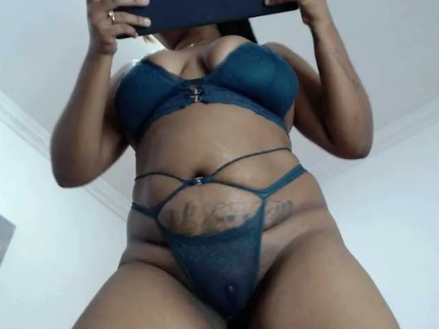 Live sex webcam photo for Ebonykarla #242180317