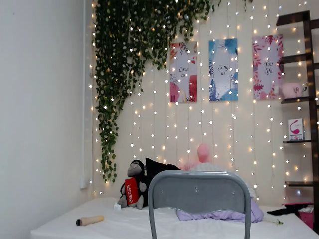 Live sex webcam photo for JOLIE_ABALO #261863700