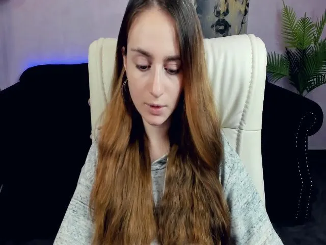 Live sex webcam photo for MissTianaa #252690285