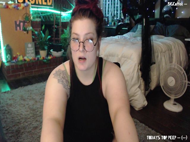 Live sex webcam photo for CherryBanks #262888017