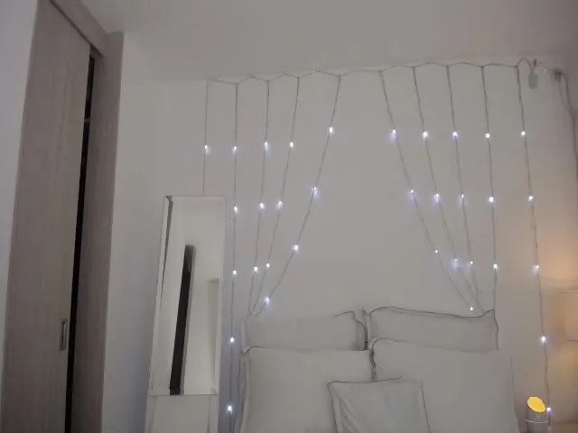 Live sex webcam photo for Marianviolet #262509657