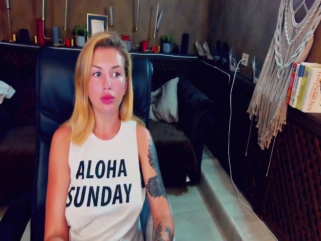 Live sex webcam photo for ArielAniston #265370331