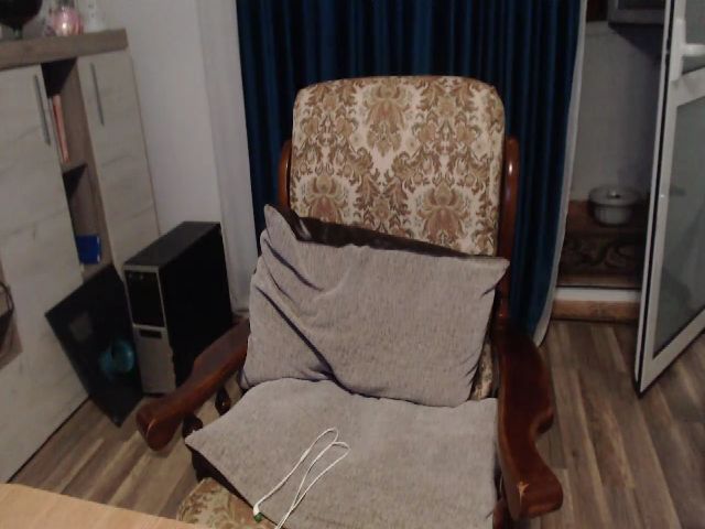 Live sex webcam photo for PlayfulSamira #263387609