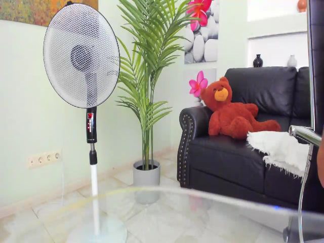 Live sex webcam photo for BountyVelery #255235821