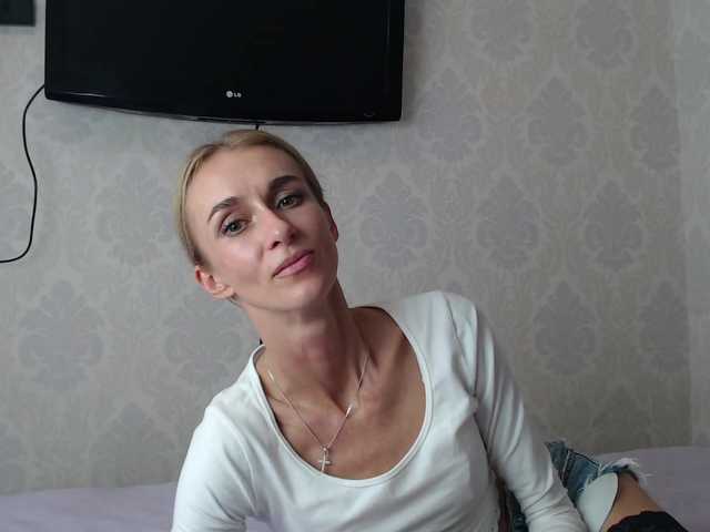Live sex webcam photo for MarkKate #245199395