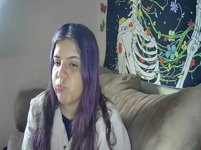 Live sex webcam photo for Lilmisspurp #255479880