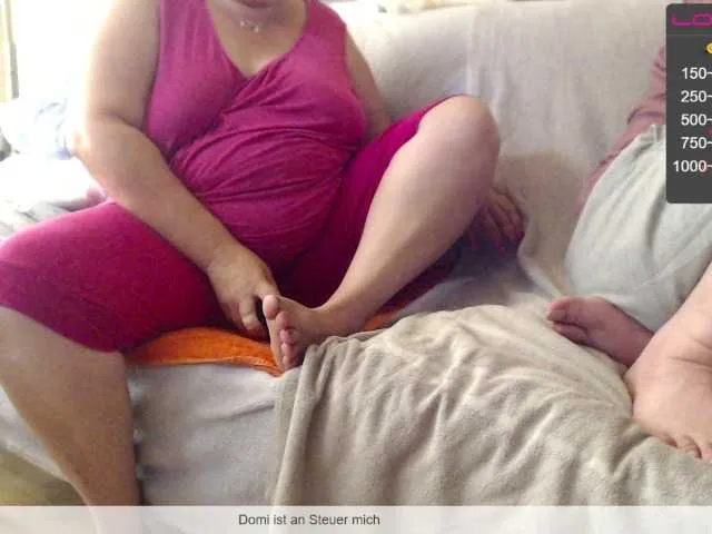 Live sex webcam photo for PaarHotHot #245298121