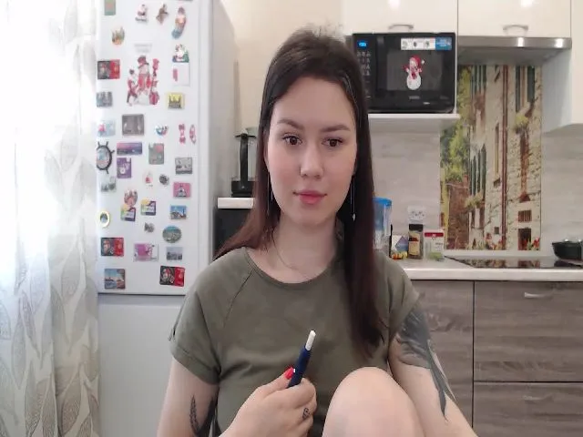 Live sex webcam photo for WonderXGirlXX #262590998