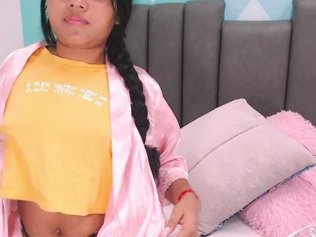 Live sex webcam photo for megan-rauw #243628127