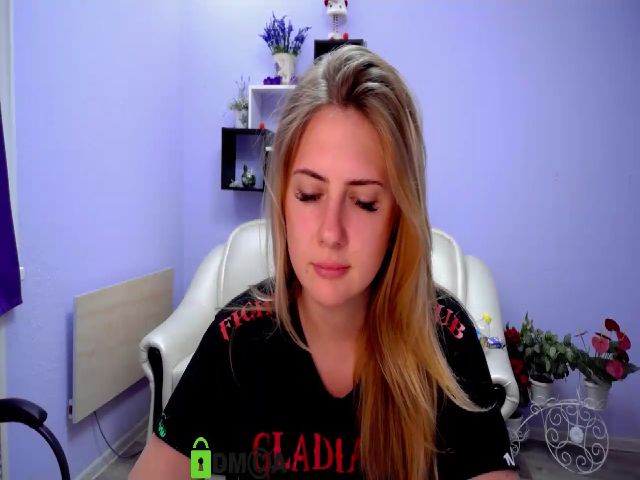 Live sex webcam photo for PrincesSnake #261235903