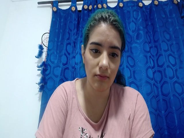 Live sex webcam photo for Blue__moon__ #252729179