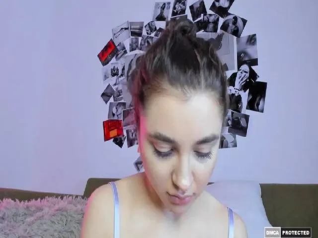 Live sex webcam photo for SpicyTrouble #258797995
