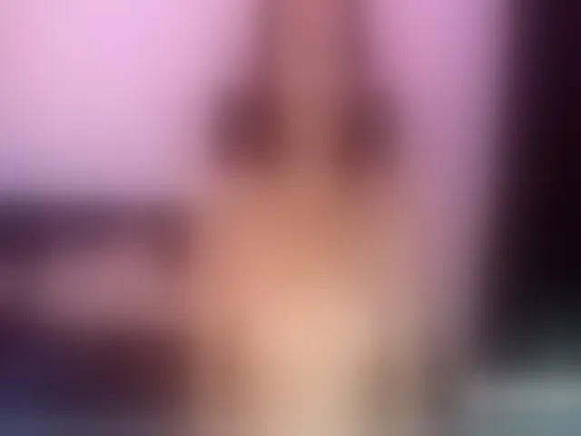 Live sex webcam photo for MaiiAngel #258014301