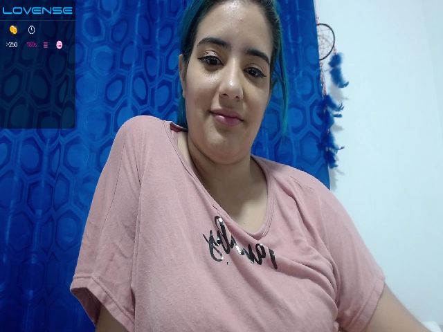 Live sex webcam photo for Blue__moon__ #252746084