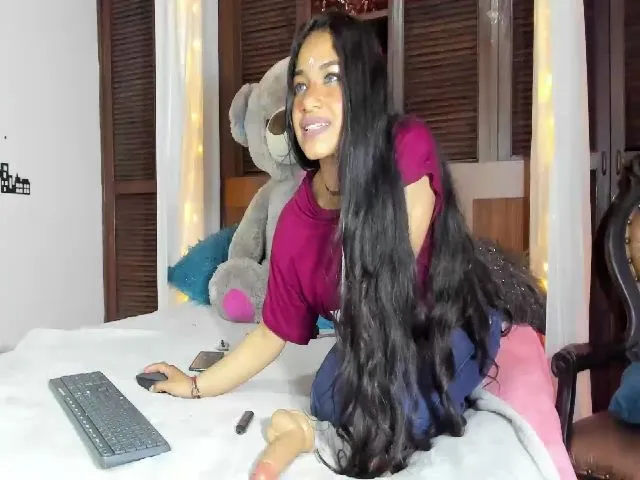 Live sex webcam photo for Latinangel1_ #258107002