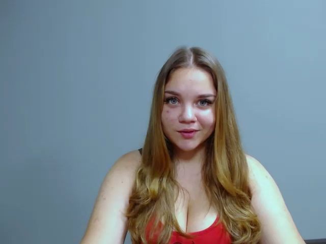 Live sex webcam photo for KenzieX_ #265471206