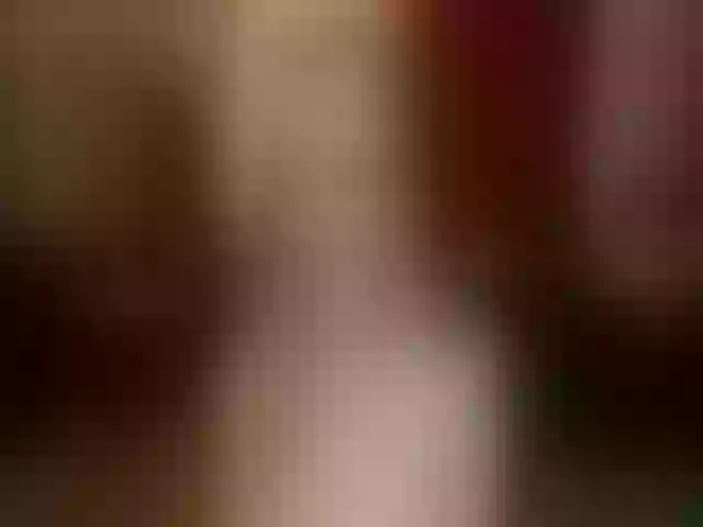 Live sex webcam photo for WildestKitten #252304217