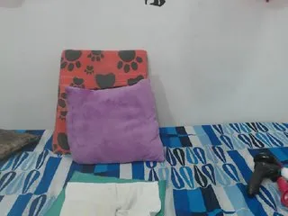 Live sex webcam photo for lilyhung50 #240532804