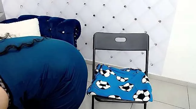 Live sex webcam photo for dirty_mature4u_ #244678348