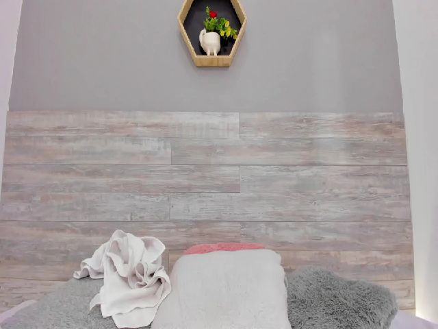 Live sex webcam photo for Skypiink #253679493