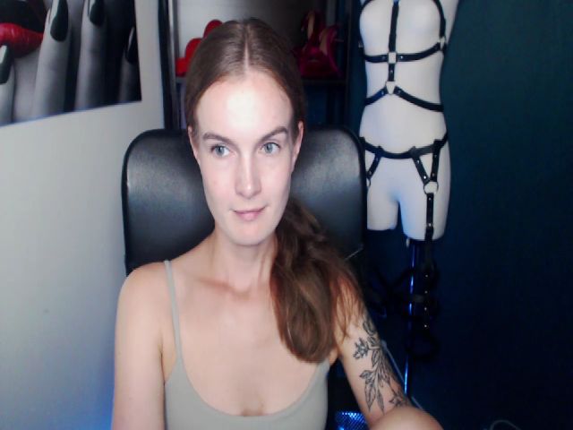 Live sex webcam photo for Chloex_Xx #253474197