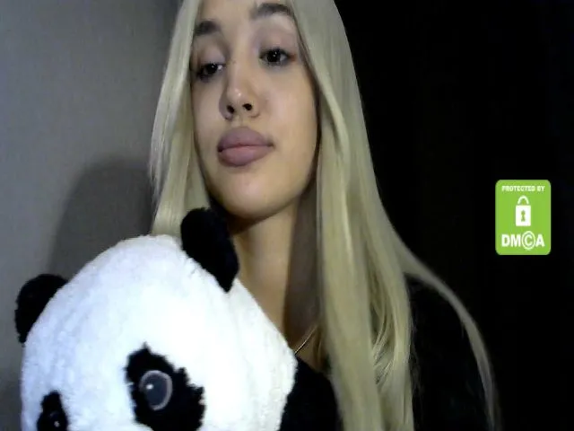 Live sex webcam photo for MyyDream #258278728